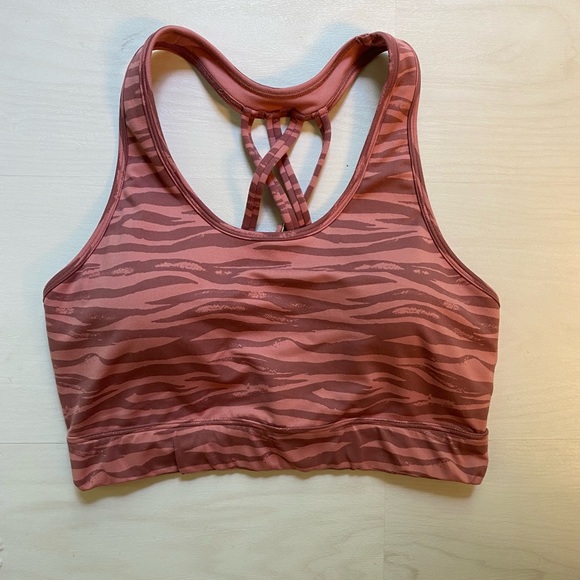 Bombshell Sportswear Set - Picture 10 of 12